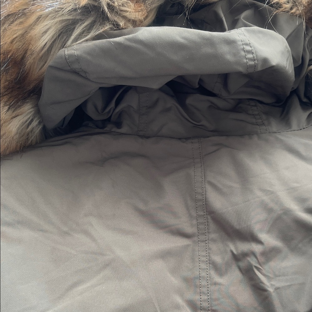 Topshop Olive Fur-Trimmed Puffer Jacket - Picture 15 of 17